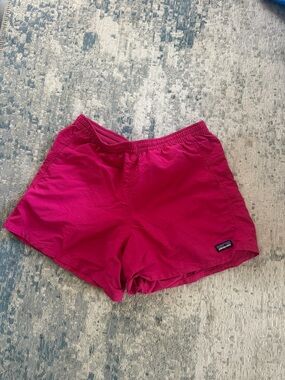 Patagonia shorts magenta/pink size S